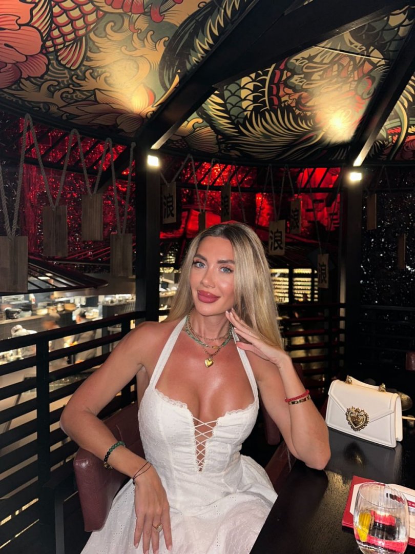 Adriana-photo-25