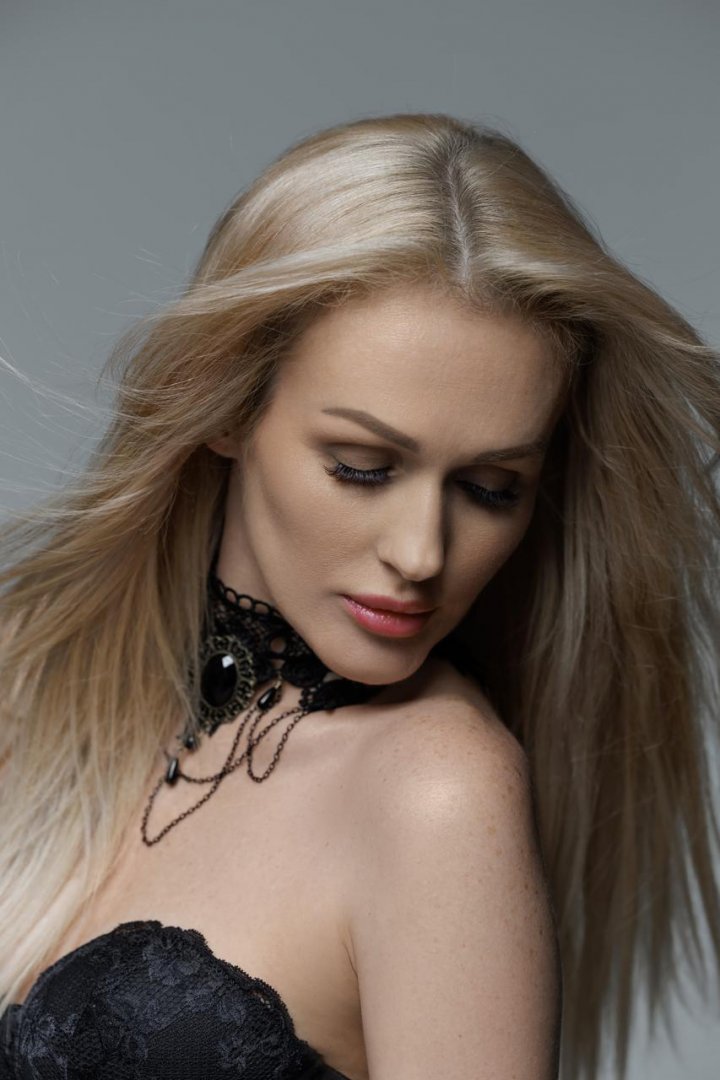 Roshel-photo-13
