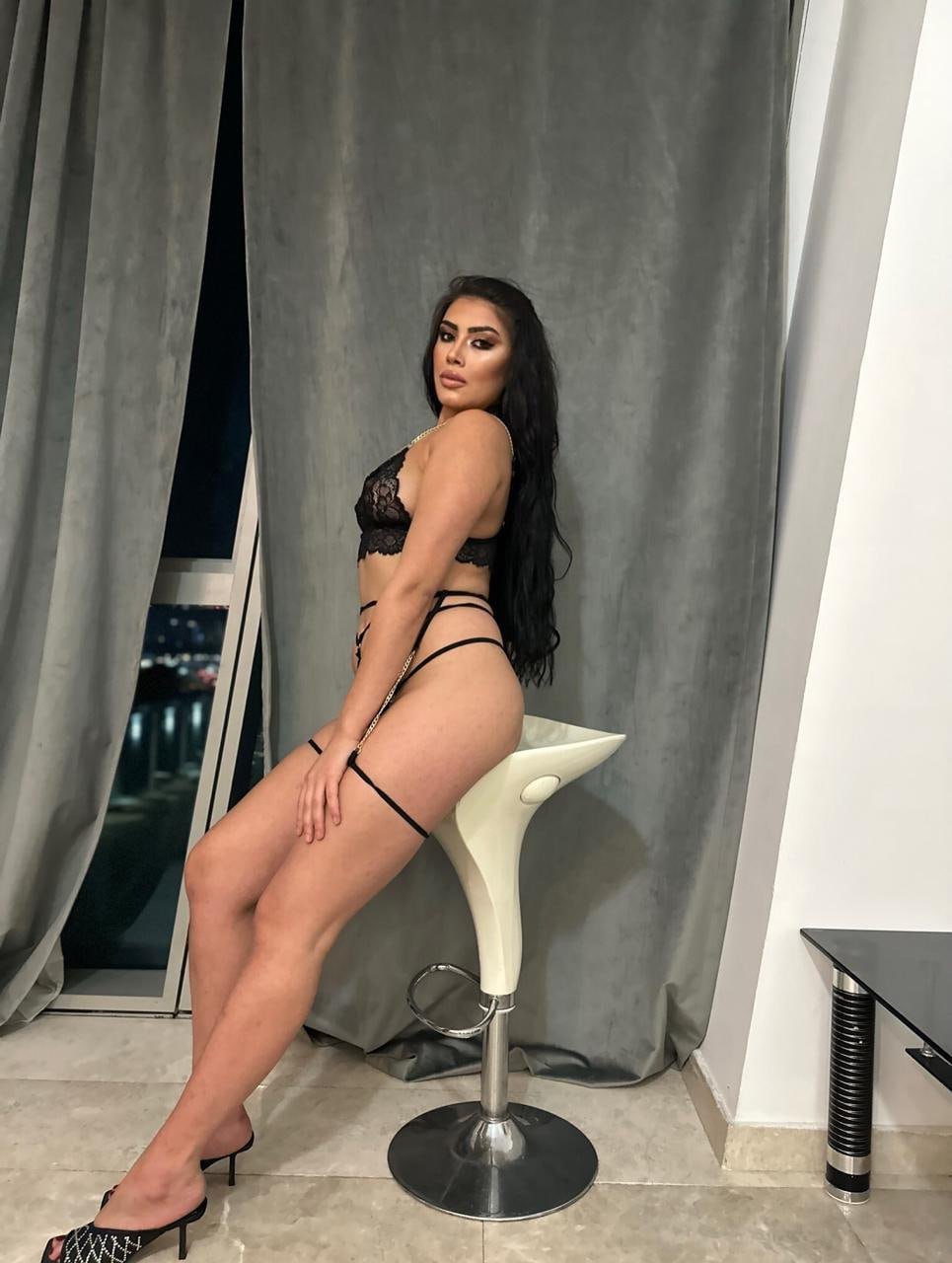 Lora