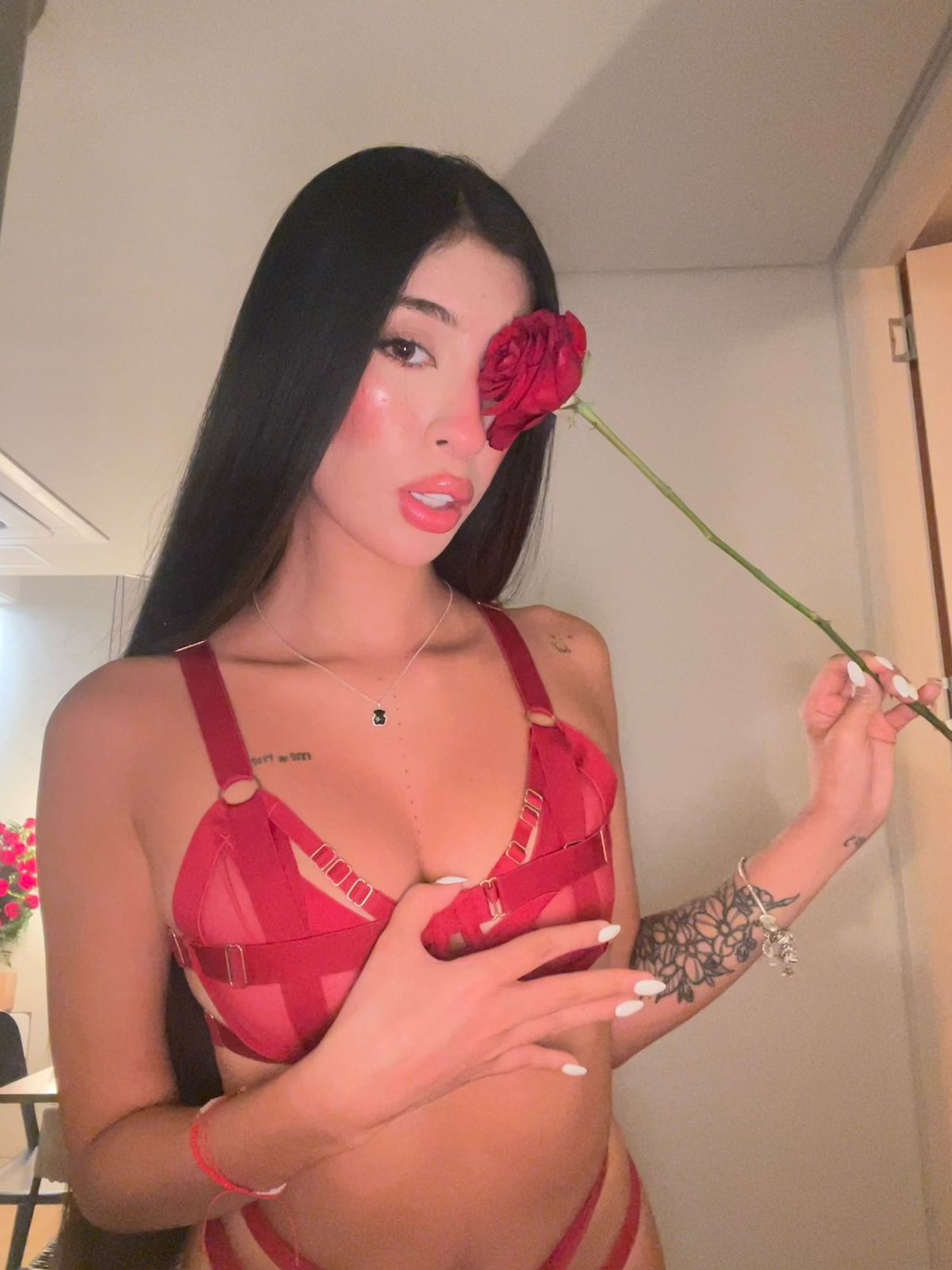 Yasmena-photo-2